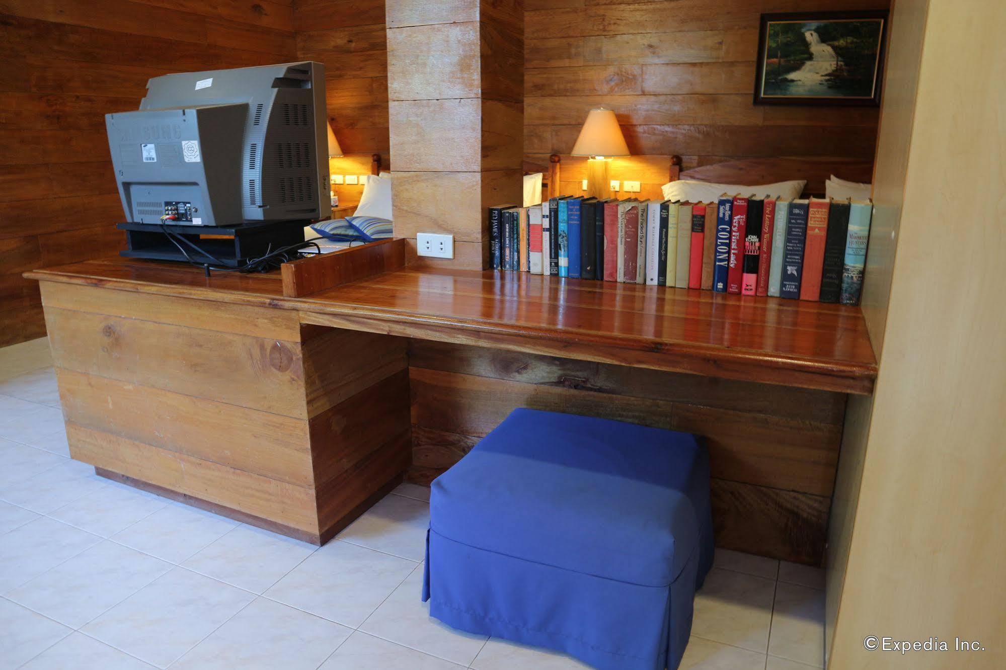 Antulang Beach Resort Siaton Ngoại thất bức ảnh